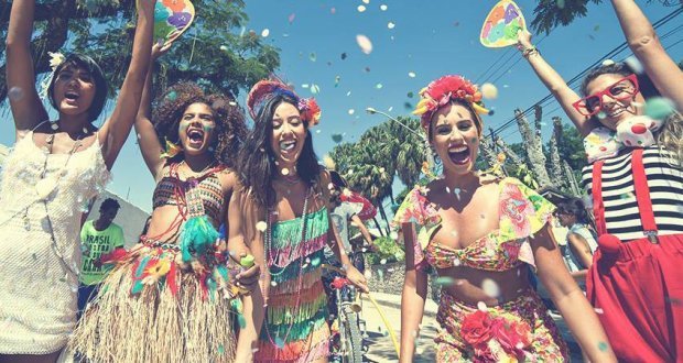 8 aplicativos essenciais para baixar e usar durante o carnaval